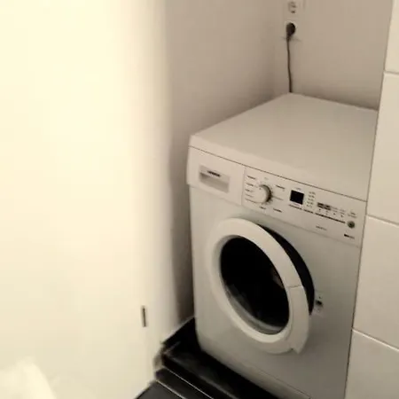 2 Ensingerstrtasse Apartamento